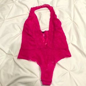 Victoria’s Secret Halter-Top “The Lacie” Lingerie